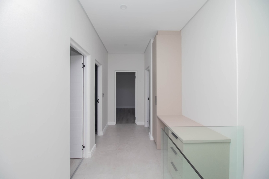 4 Bedroom Property for Sale in Sandown Western Cape